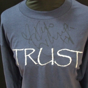 Photo: Kylie-signed Shirt 1