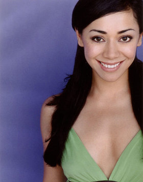 Aimee Garcia dated