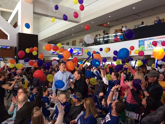 Eli Manning Headlines Tackle Kids Cancer 'All Stars' Event - Tackle Kids  Cancer