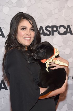 Cecily Strong Honored At Aspca 21st Annual Bergh Ball Look To The Stars