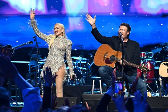 Gwen Stefani and Blake Shelton perform at the 27th annual Keep Memory Alive Power of Love gala in Las Vegas