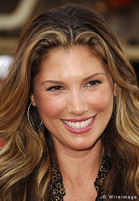 Daisy Fuentes: Charity Work & Causes - Look to the Stars