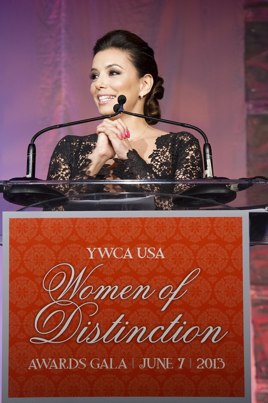 Eva Longoria Honored With Ywca Racial Justice Award Look To The Stars