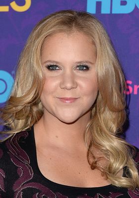 280px x 400px - Amy Schumer: Charity Work & Causes - Look to the Stars